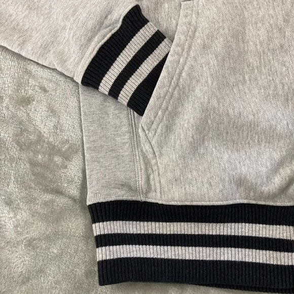 Champion Reverse Weave Light Grey Pullover Hoodie with Kangaroo Pocket Size S - Picture 2 of 11